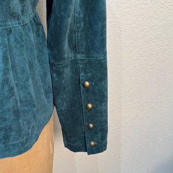 Live A Little Women's Small Teal‎ Suede Ruffle Gold Long Sleeve Button-Up Top - Picture 8 of 10